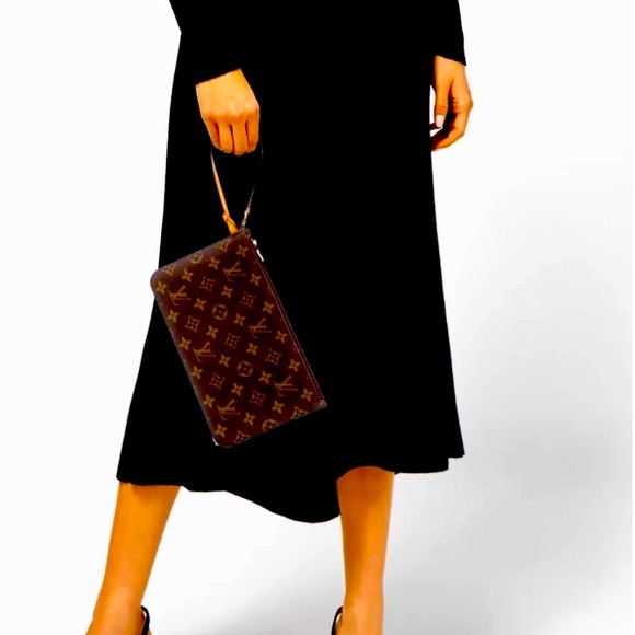 Like New*Authentic**Louis Vuitton neverfull MM Pochette - Picture 4 of 16